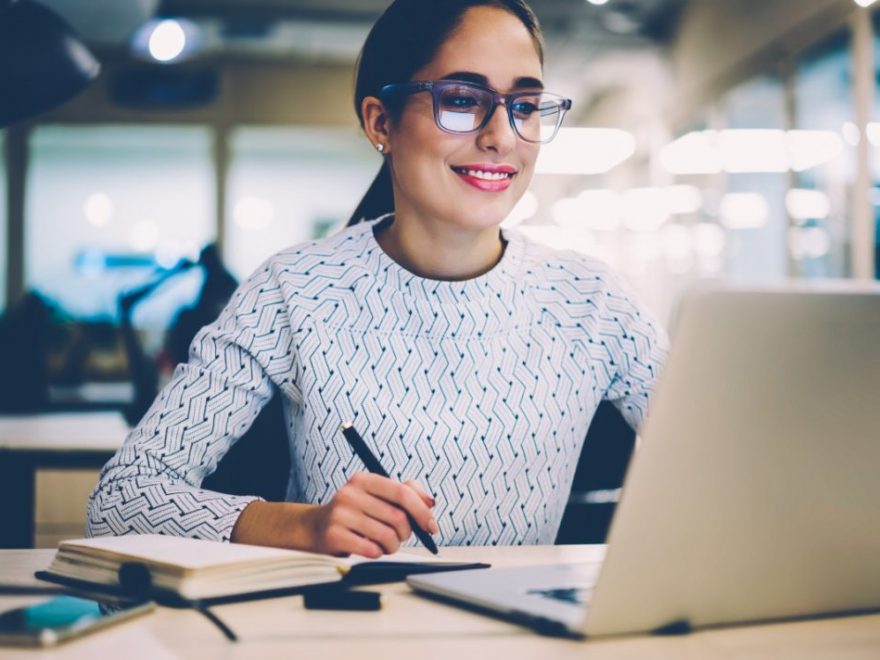 Logra el éxito en tus clases universitarias online