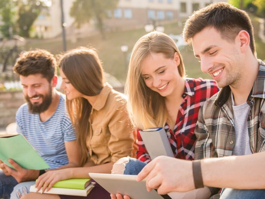 Mitos sobre el costo de la preparatoria privada